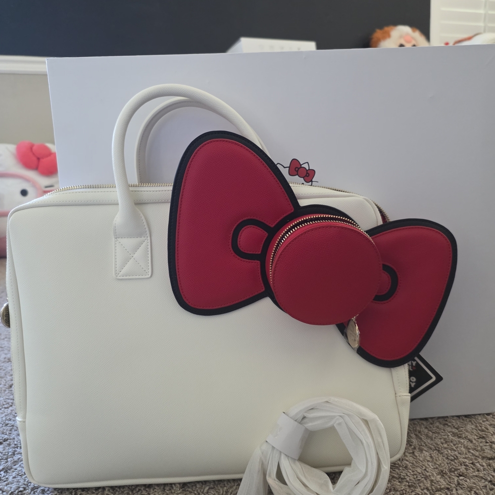 Hello Kitty White and Red Bow Handbag